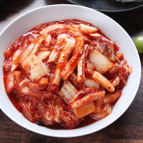 [冷]韓国市場 自家製 白菜 干し大根 キムチ/ 切り干し大根入り 韓国食品 韓国おかず 手作り　