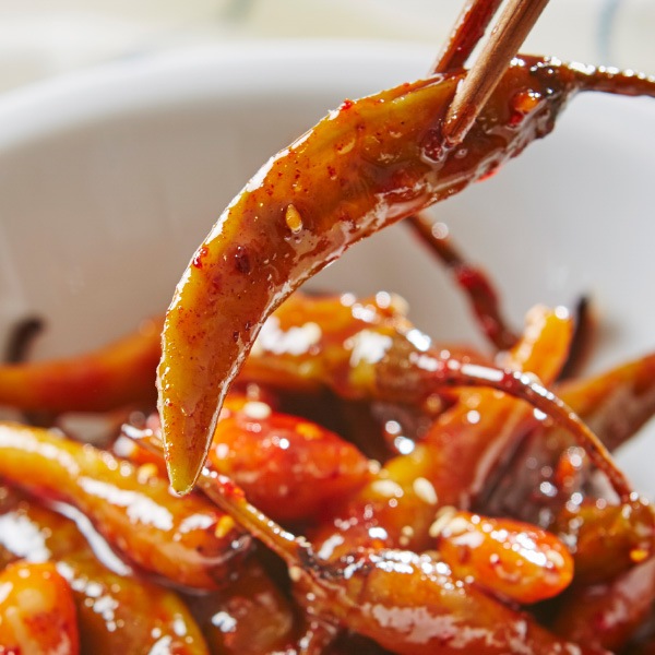 [冷]韓国市場 青唐辛子の漬物(辛口) 300g/韓国食品 韓国おかず 手作り　