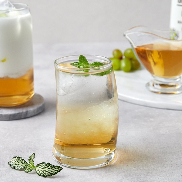 [CJ]プチジェル美酢(ミチョ)マスカット味900ml  【賞味期限：3月９日】酢飲料 飲むお酢  韓国飲み物