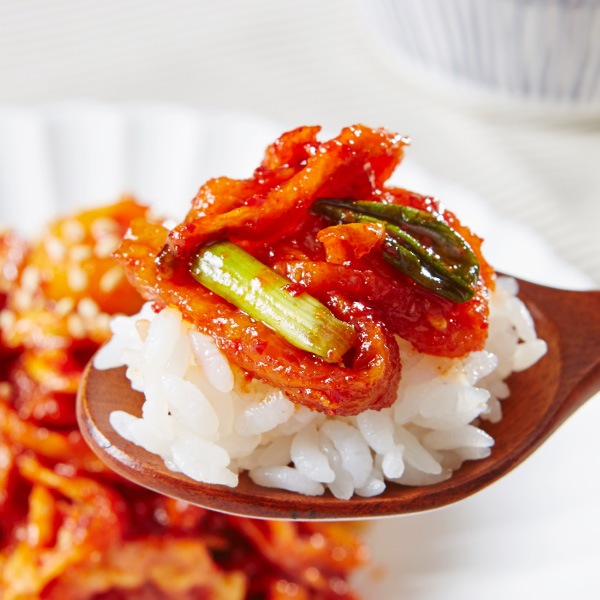 [冷] 韓国市場 切干し大根 辛口和え 500g / やみつき食感 旨辛ダイコン和え