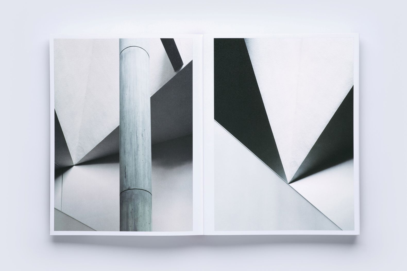 写真集『LE CORBUSIER THE NATIONAL MUSEUM OF WESTERN ART　ル・コルビュジエ 国立西洋美術館　写真 / 瀧本幹也 』 