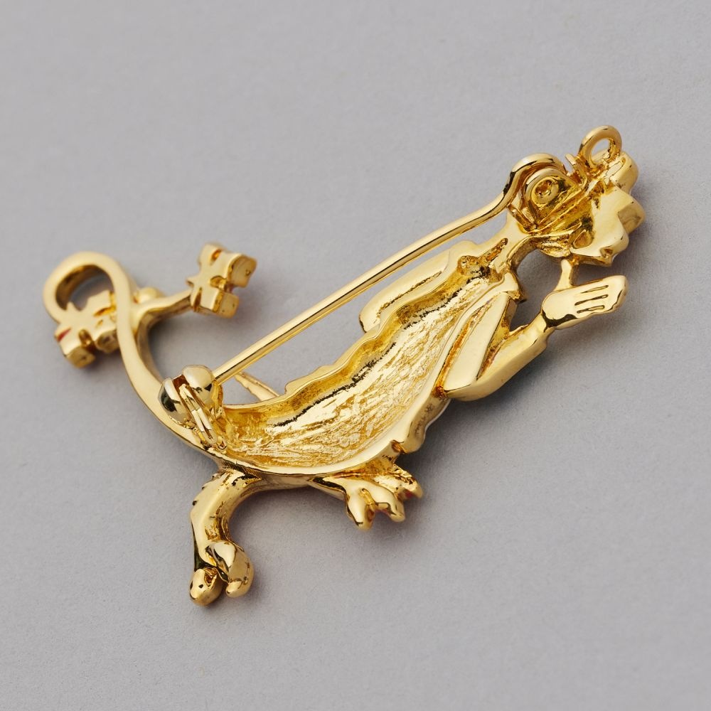 ブローチ　写本赤い脚