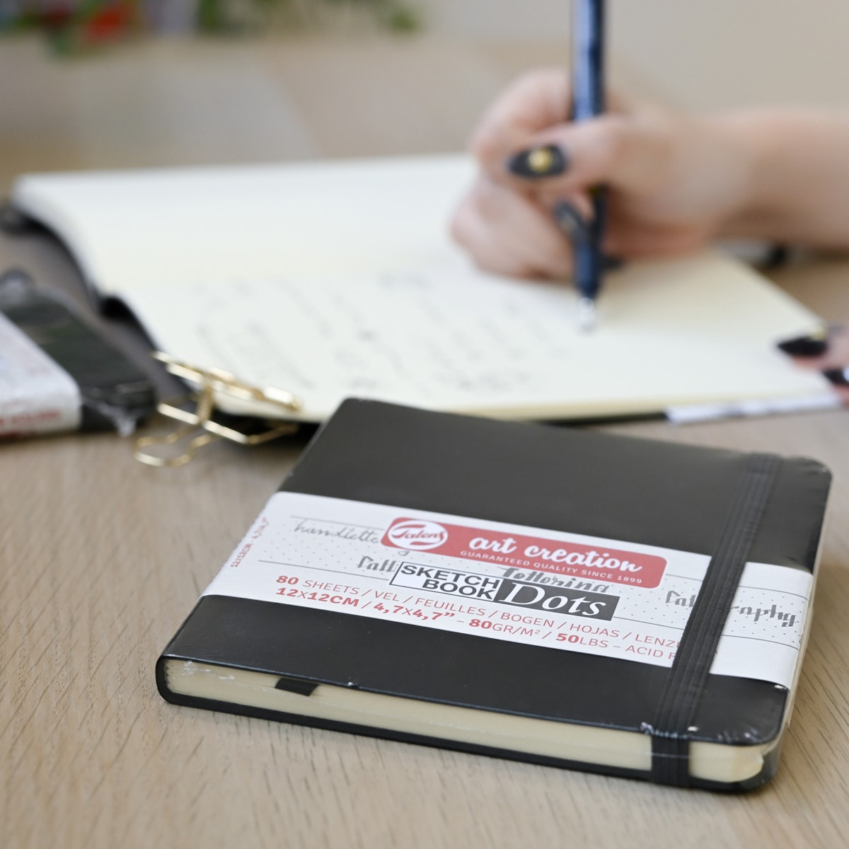 ターレンス アートクリエーション スケッチブック DOTS ブラック 全3