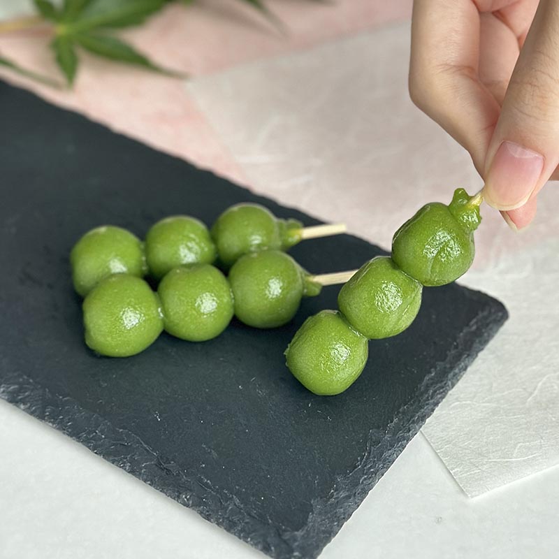 ［小売］宇治抹茶プチ団子（15本入）〈冷凍〉