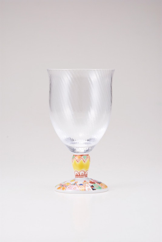 フリーグラス大（斜）街の広場