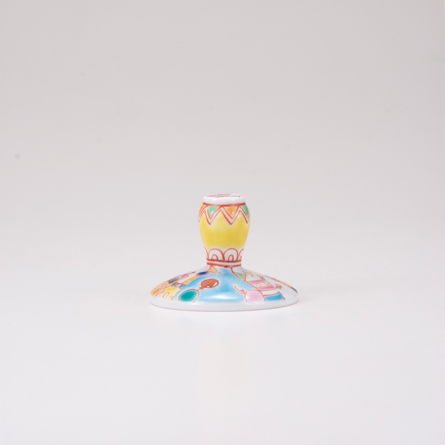 フリーグラス大（斜）街の広場