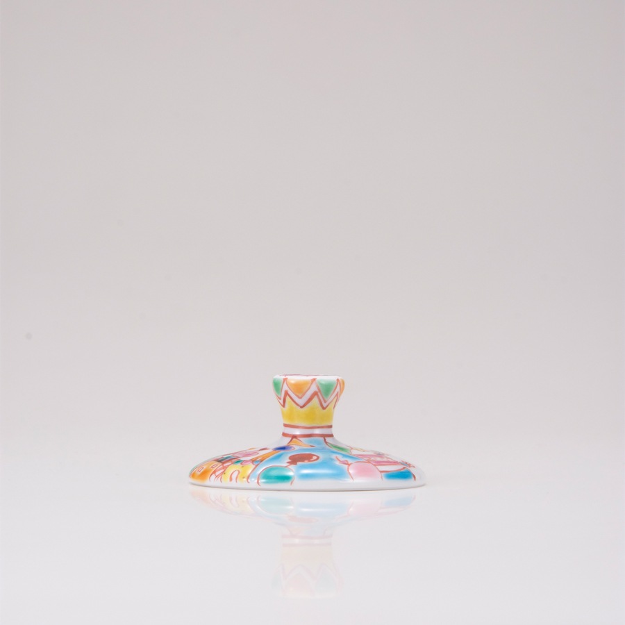 フリーグラス小(斜)街の広場