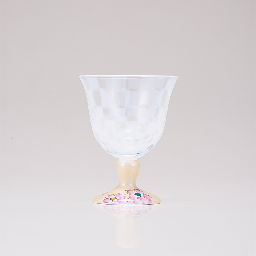 冷酒グラス（オパール）さくら文ゴールド