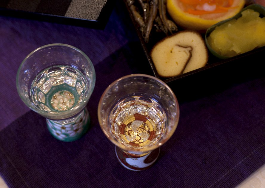 万華鏡ショットグラス（十面切子）　さくら詰ヒワ