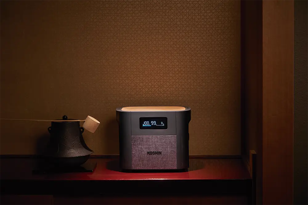 KOSHIN（工進）発電×蓄電セット－カセットガス式インバーター発電機 GV-9ig／ポータブル電源 BPS-6L｜インジケーター搭載／国土交通省超低騒音型建設機械指定／リン酸鉄リチウムイオンバッテリー搭載（充放電サイクル約4000回）コンセント挿しっぱなしパススルー充電完全対応／停電時の自動直接給電EPS機能搭載