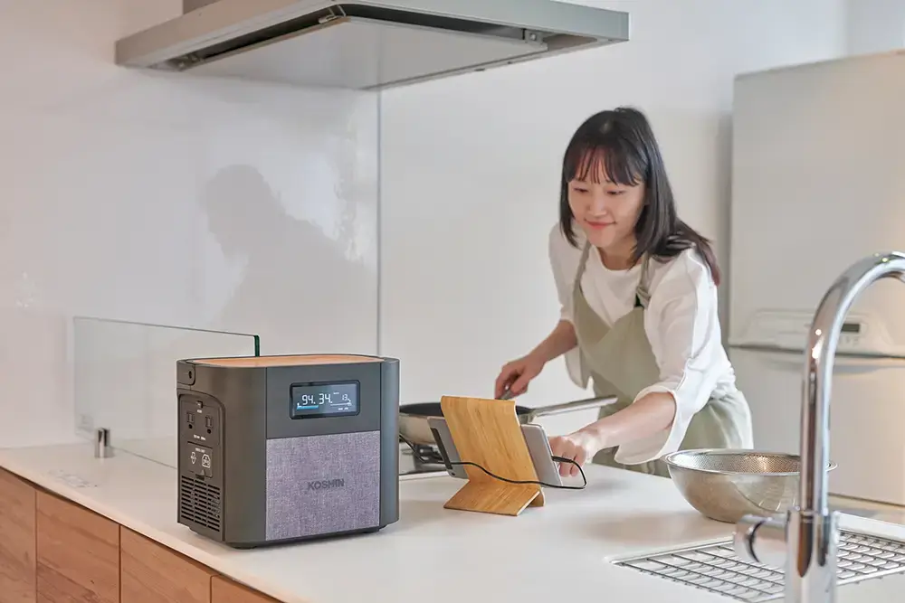 KOSHIN（工進）発電×蓄電セット－カセットガス式インバーター発電機 GV-9ig／ポータブル電源 BPS-6L｜インジケーター搭載／国土交通省超低騒音型建設機械指定／リン酸鉄リチウムイオンバッテリー搭載（充放電サイクル約4000回）コンセント挿しっぱなしパススルー充電完全対応／停電時の自動直接給電EPS機能搭載