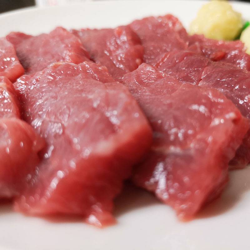 馬刺し　輸入　ヒレ（ブロック）　（約250～300ｇ）