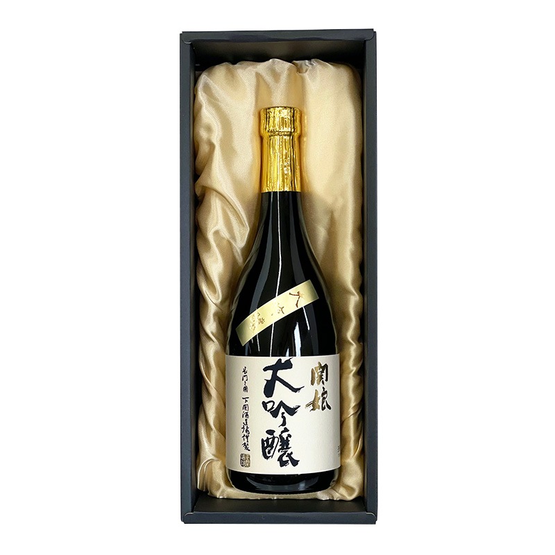 超特撰 関娘 大吟醸 720ml(化粧箱入)