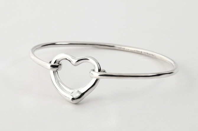 TIFFANY&Co[�ƥ��ե��ˡ�]���ɥƥ��ե��ˡ����륵���ڥ�åƥ��ɡ������ץ� �ϡ��� �Х󥰥� (�ߥǥ�����) ���¹�͢����