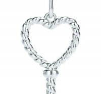 TIFFANY&Co[ティファニー]　”ティファニー”　ツイストハートキー ペンダント　並行輸入品