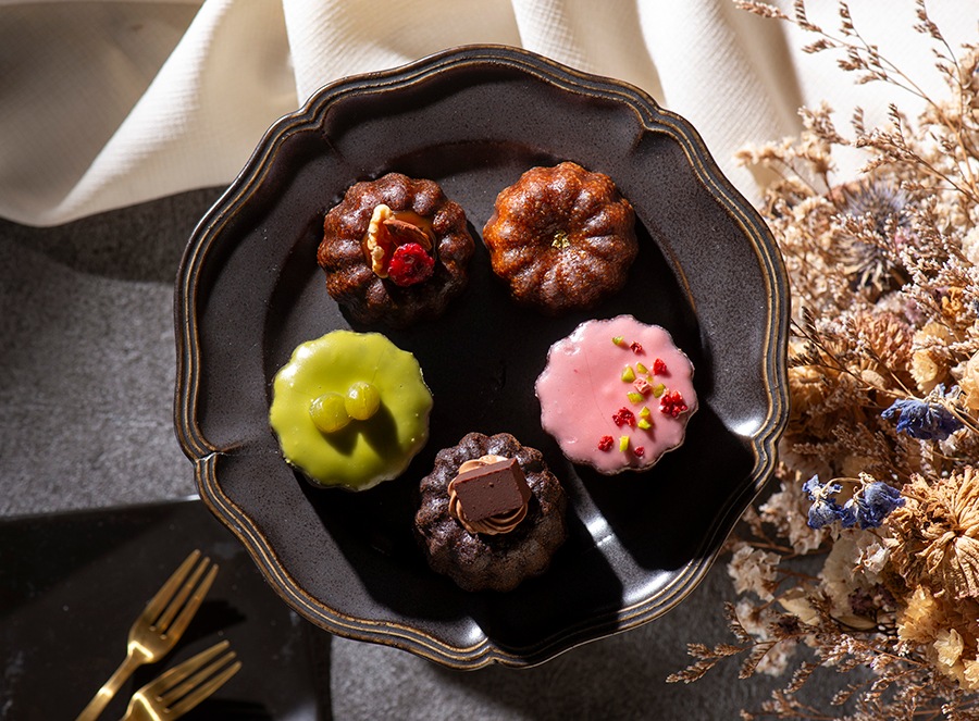 伝統菓子 カヌレ 6個入り ギフト プレーン/抹茶/チョコ/苺/キャラメル