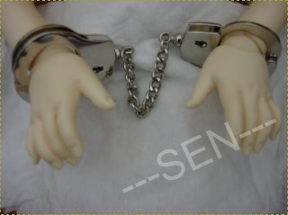 即納品(小物)KM0008【SEN】1/4,1/3ドール撮影小道具★手錠★