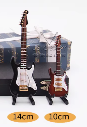 KM1784【MUSIC】25cm以下ドール用小道具★ギター★(4色あり)