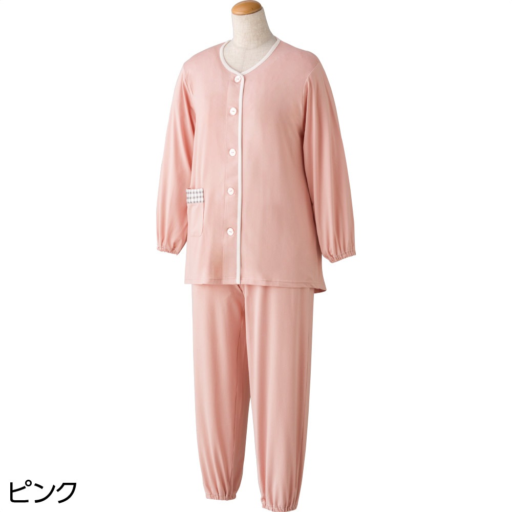 大きめボタンのびのびストレッチパジャマ