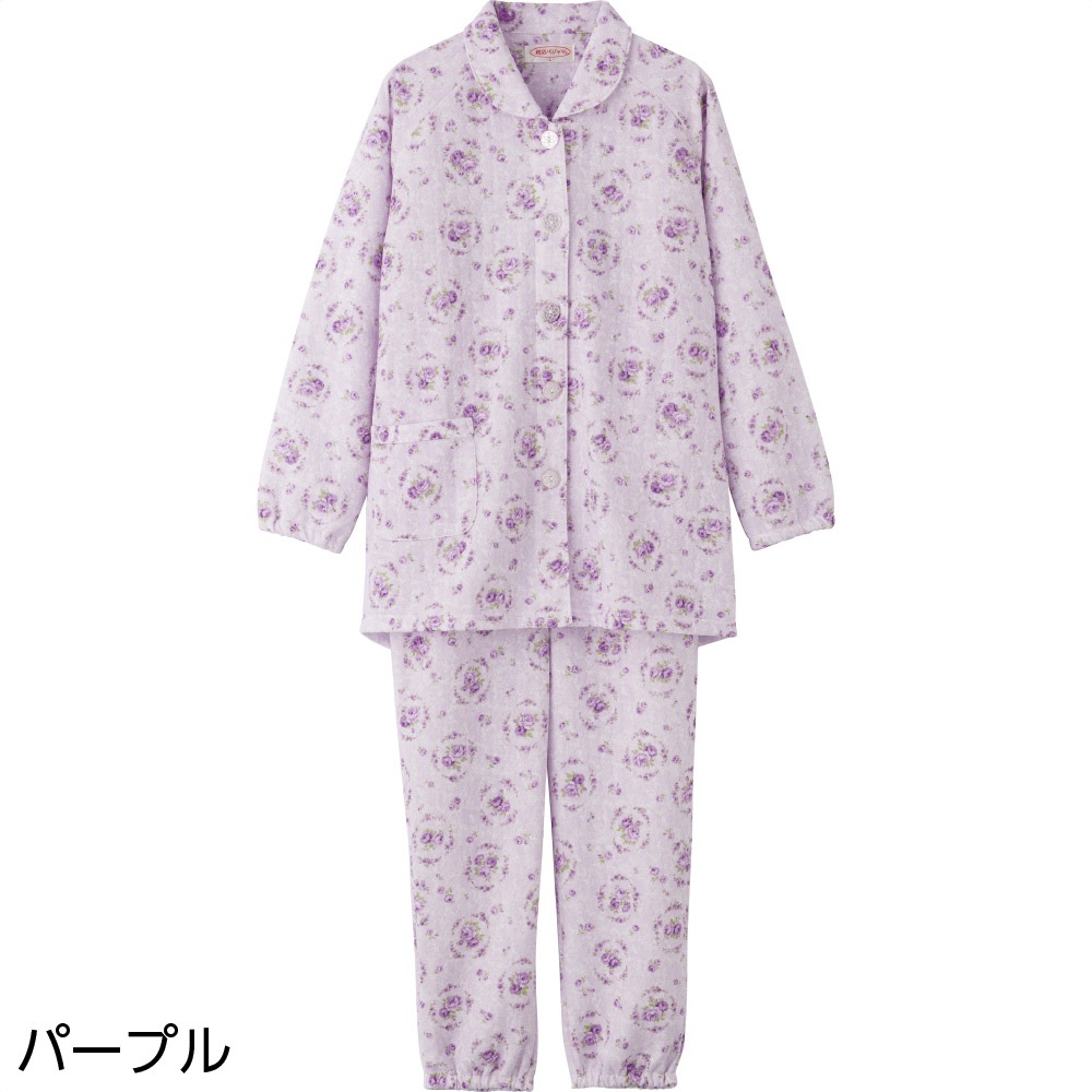 大きめボタンキルトパジャマ