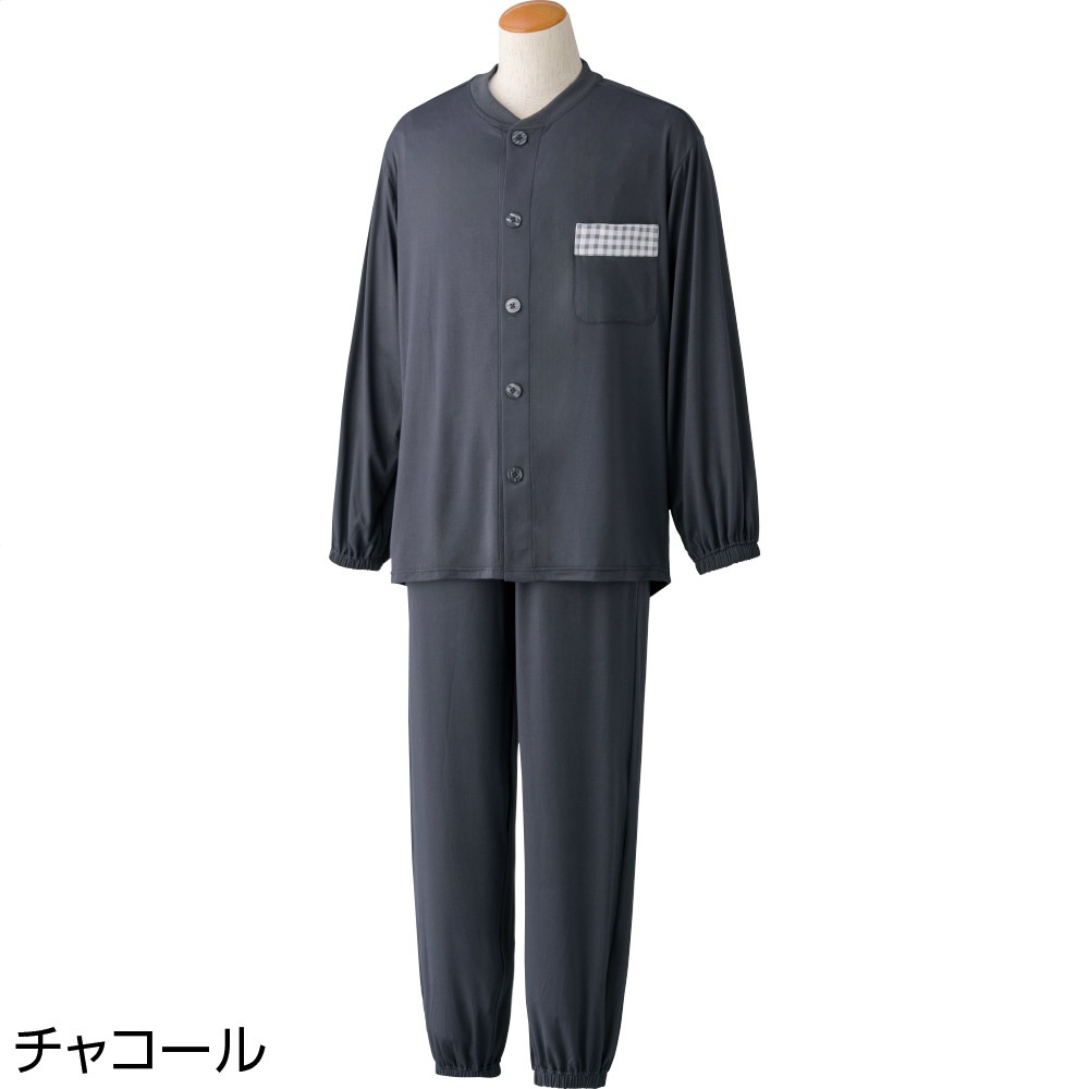 大きめボタンのびのびストレッチパジャマ