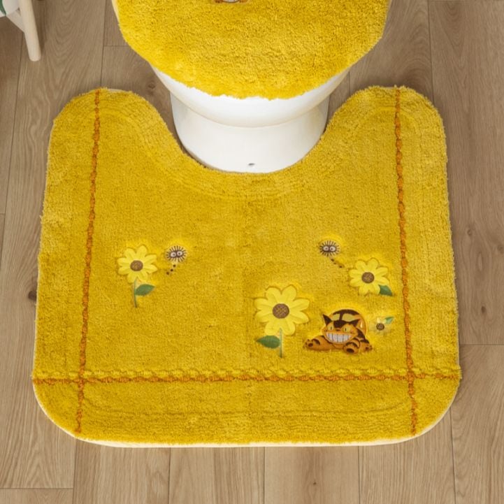 となりのトトロ 花のバス停 トイレマット 約58×60cm イエロー