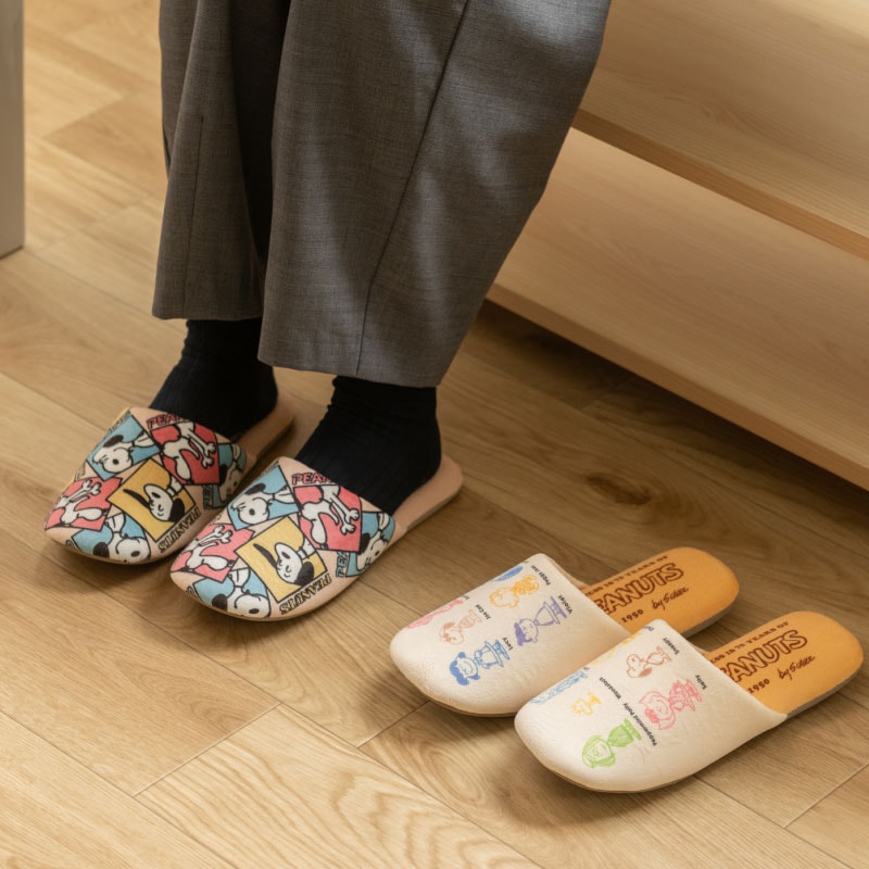 PEANUTS オールスター（アイボリー）/SN75（ベージュ） スリッパ 約22～24cm