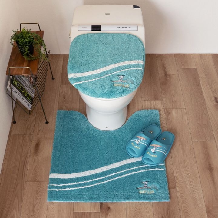 6日までセール　ブルー色　PEANUTS スヌーピー　トイレマットセット新品 6日までセール ブルー色 PEANUTS スヌーピー トイレマットセット
