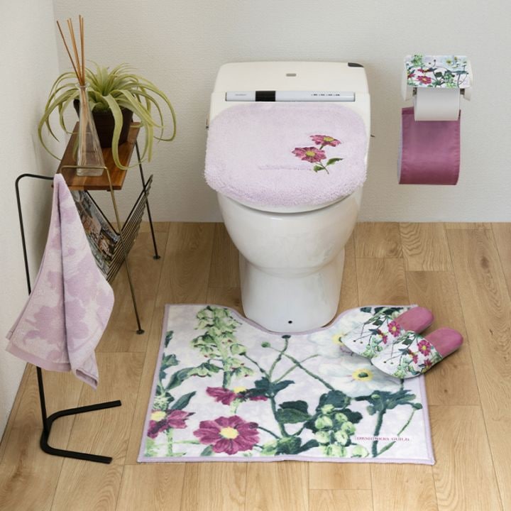 デザイナーズギルド アルテミシア トイレ5点セット トイレマット+兼用フタカバー+スリッパ+ペーパーホルダーカバー+ハンドタオル アイボリー/ピンク