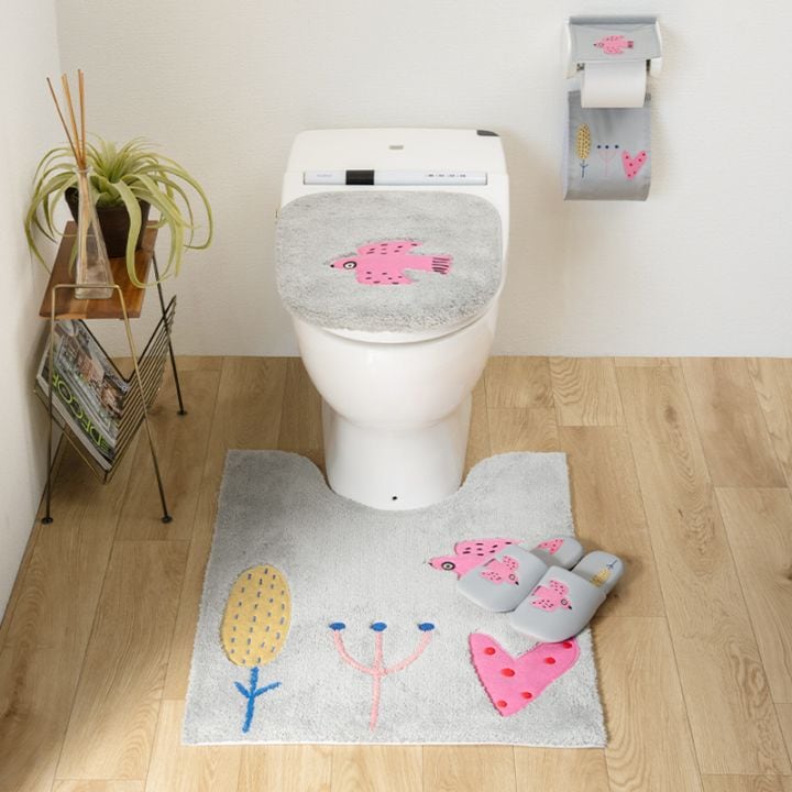 アツコマタノ 朝 トイレ4点セット ロングトイレマット+兼用フタカバー+スリッパ+ペーパーホルダーカバー グレー/アイボリー