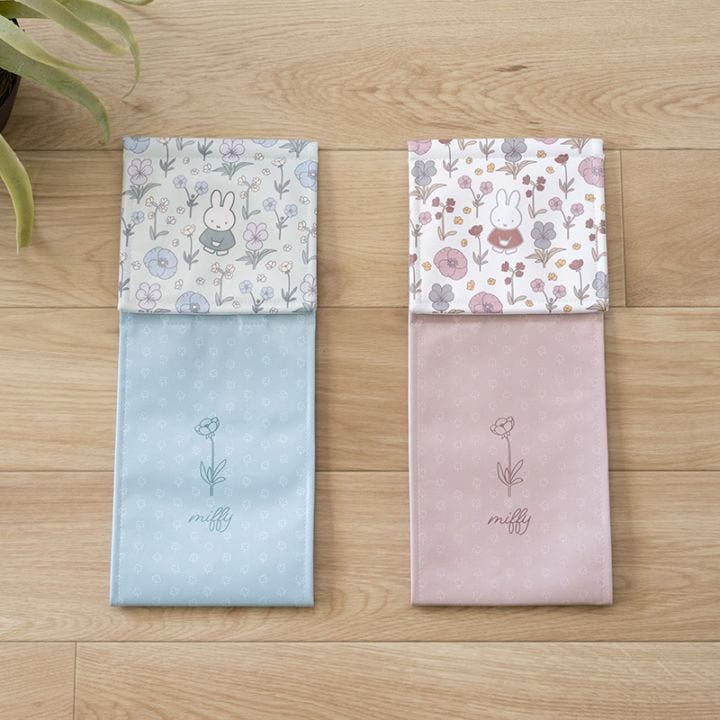 ディックブルーナ フルフラワー 拭けるPVCペーパーホルダーカバー ブラウン/グリーン