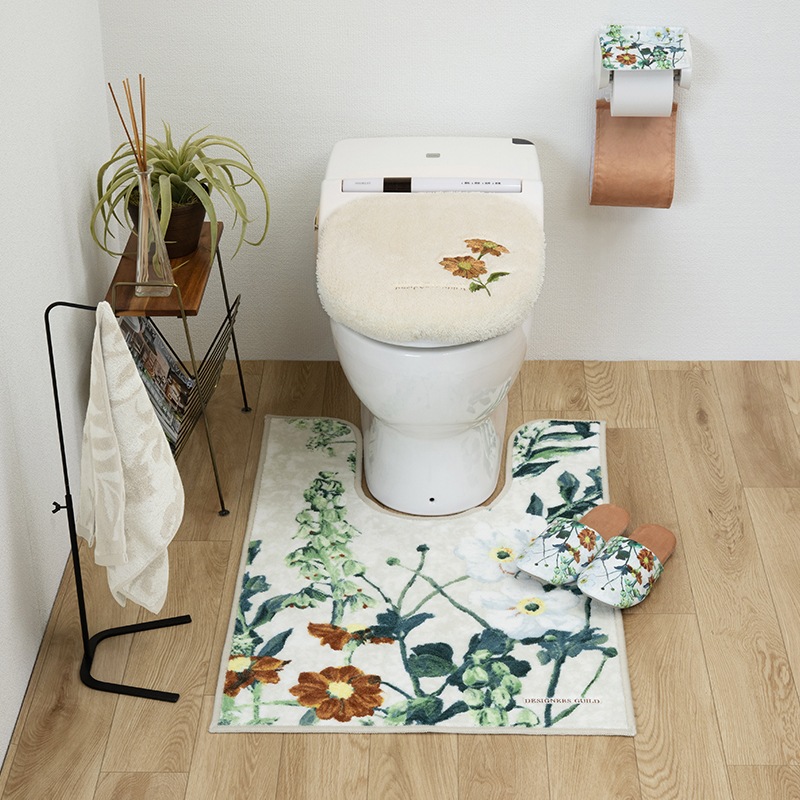 デザイナーズギルド アルテミシア トイレ5点セット 耳長トイレマット+兼用フタカバー+スリッパ+ペーパーホルダーカバー+ハンドタオル アイボリー/ピンク