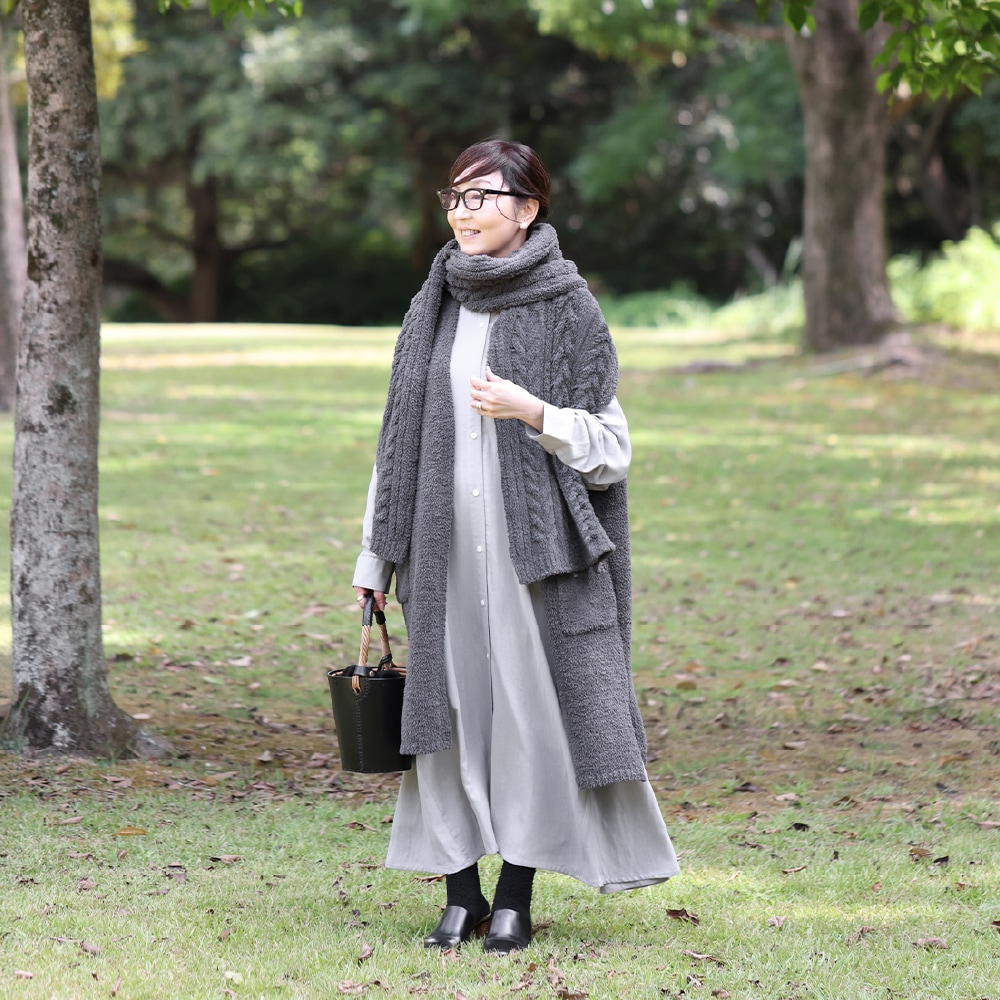 CHANELグレー キルティング柄 フリンジ付 ストール 美品 送料込／匿名配送 M+home プーテリ ストール 約36×180cm ブラック/チャコールグレー