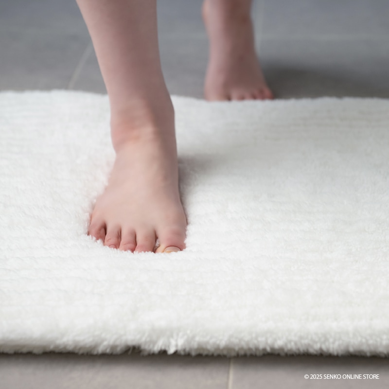 M+home わた雪のようなバスマット Lサイズ（約60×90cm） ホワイト