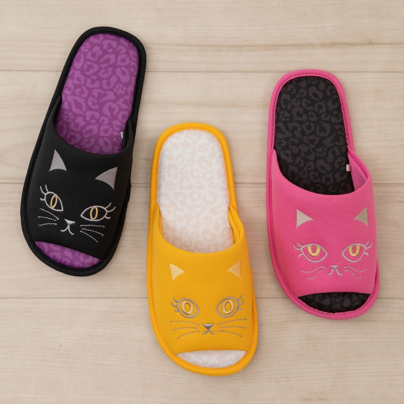 七龍珠　ドラゴンボールZ 仙猫カリン　スリッパ　新品未使用 ドラゴンボールZ 悟空 スリッパ - メルカリ