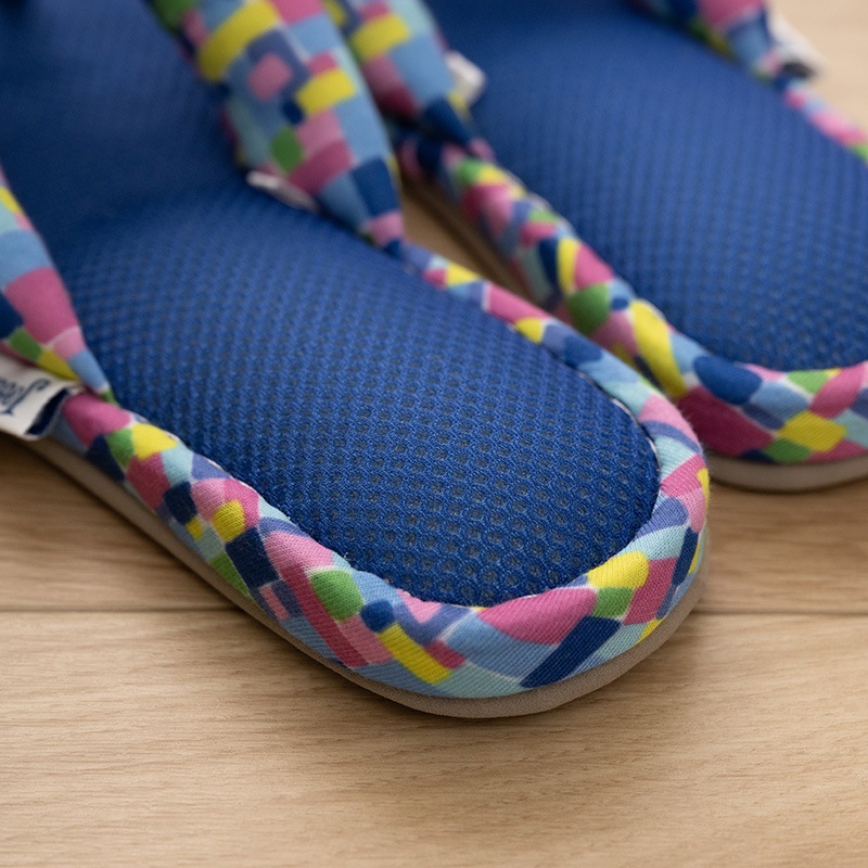 ホコモモラ ラマンチャ 5本指スリッパ 適応サイズ:約22～24cm ブルー/レッド