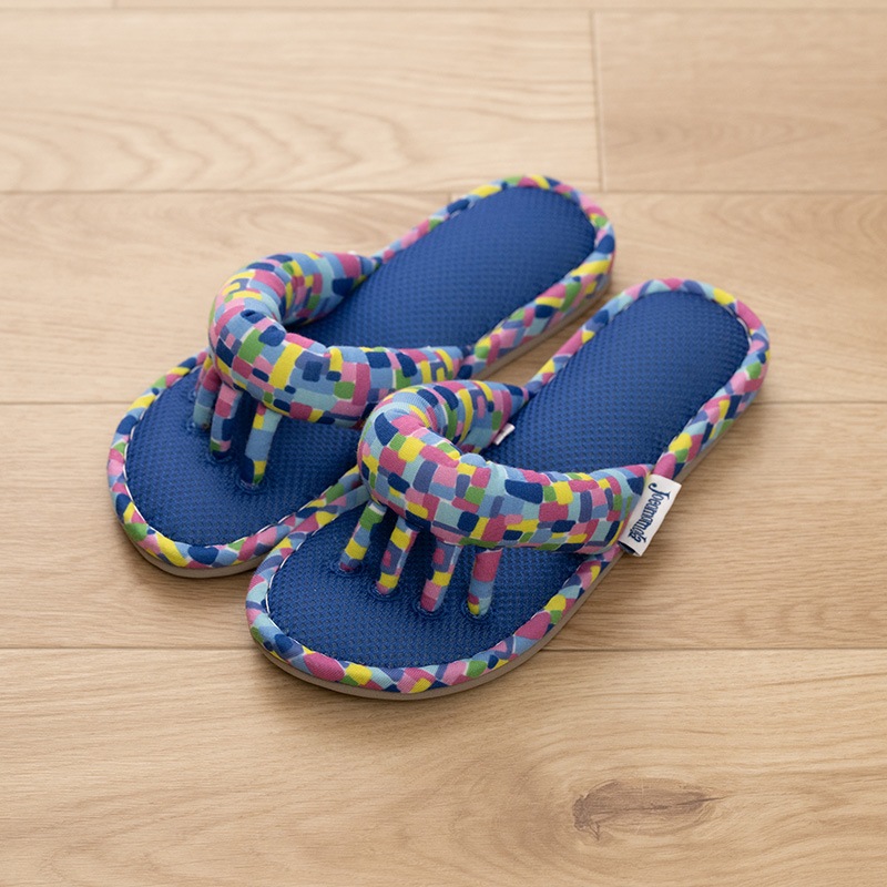 ホコモモラ ラマンチャ 5本指スリッパ 適応サイズ:約22～24cm ブルー/レッド