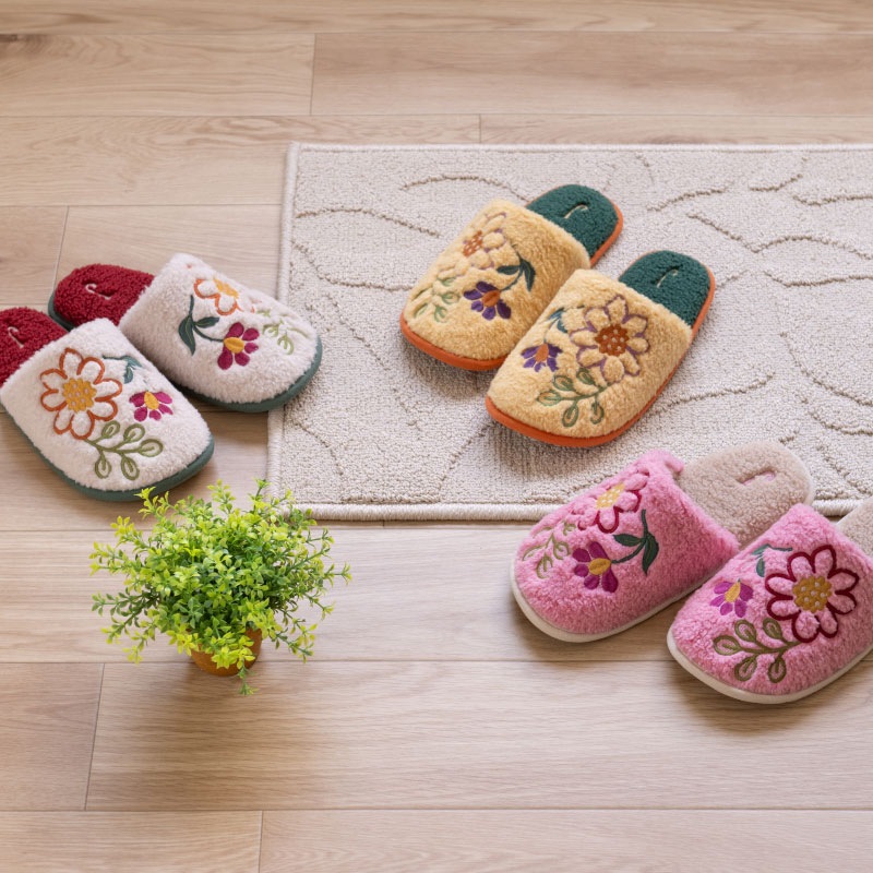 ホコモモラ セゴビア スリッパ 約22～24cm ベージュ/ピンク/イエロー