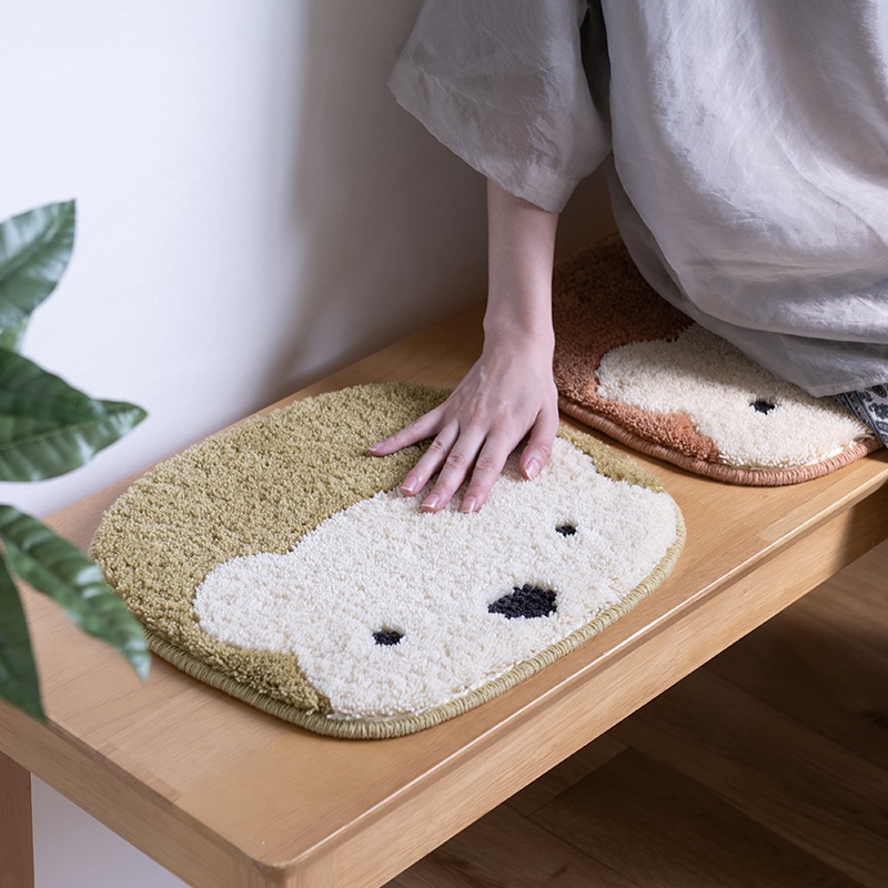 アツコマタノ チェアマット しろくま 約32×35cm ブラウン/カーキ