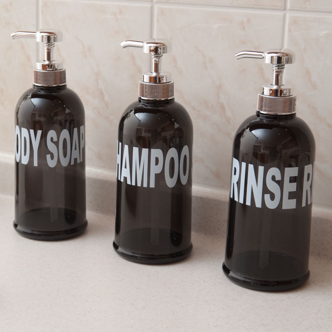 ソープボトル 浴用品 ディスペンサー ロゴ入り 英語 スタイリッシュ