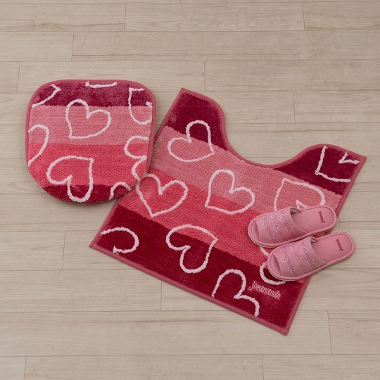 【トイレ3点セット ハート柄 ポップ 可愛い おしゃれ】トイレマット+兼用フタカバー+スリッパ ホコモモラ コラソン3 ピンク
