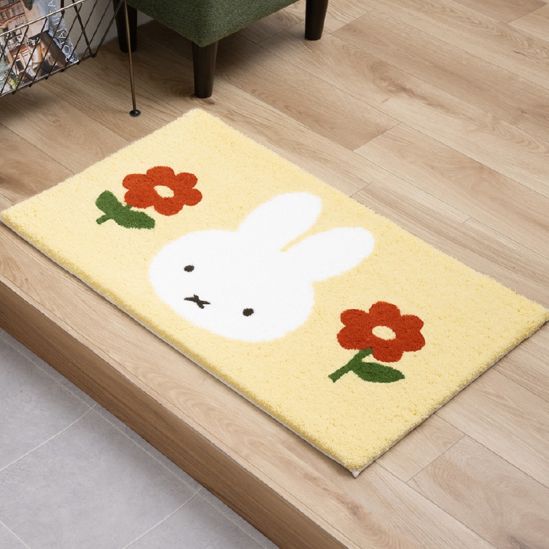 ディックブルーナ インテリアマット 約45×70cm おともだち（ベージュ）/お花と顔（イエロー）/トゥーフェイス（グレー）/ラインボリス（ベージュ）