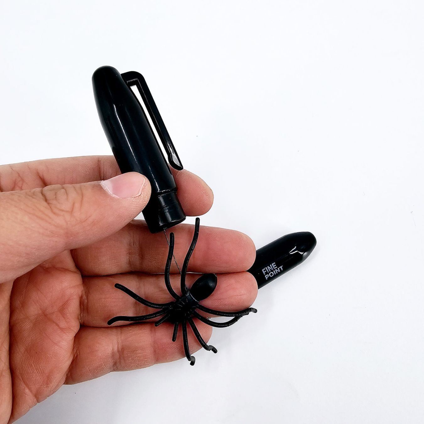 クモのイタズラペン