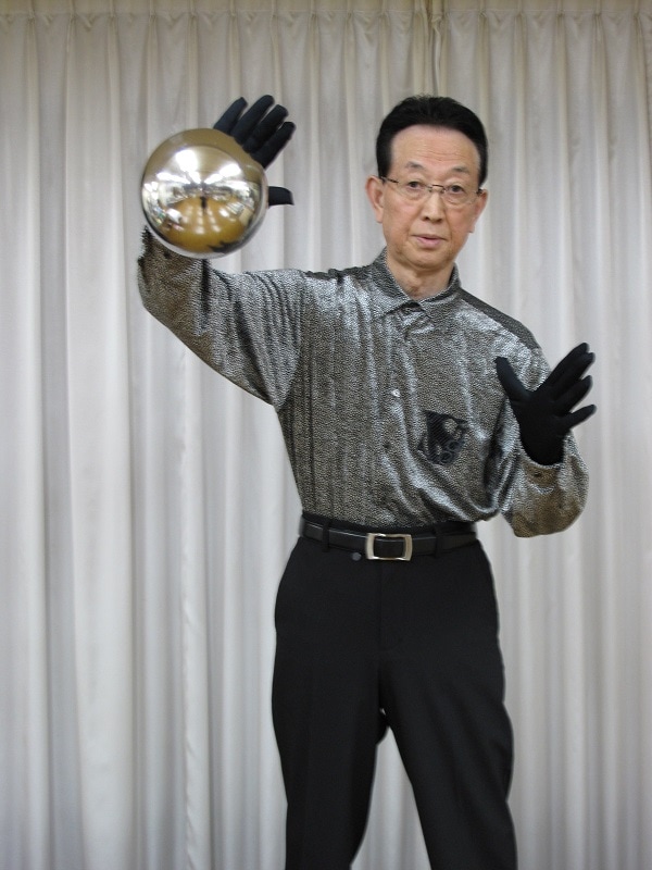 ジョージ本田のフローティングボール
