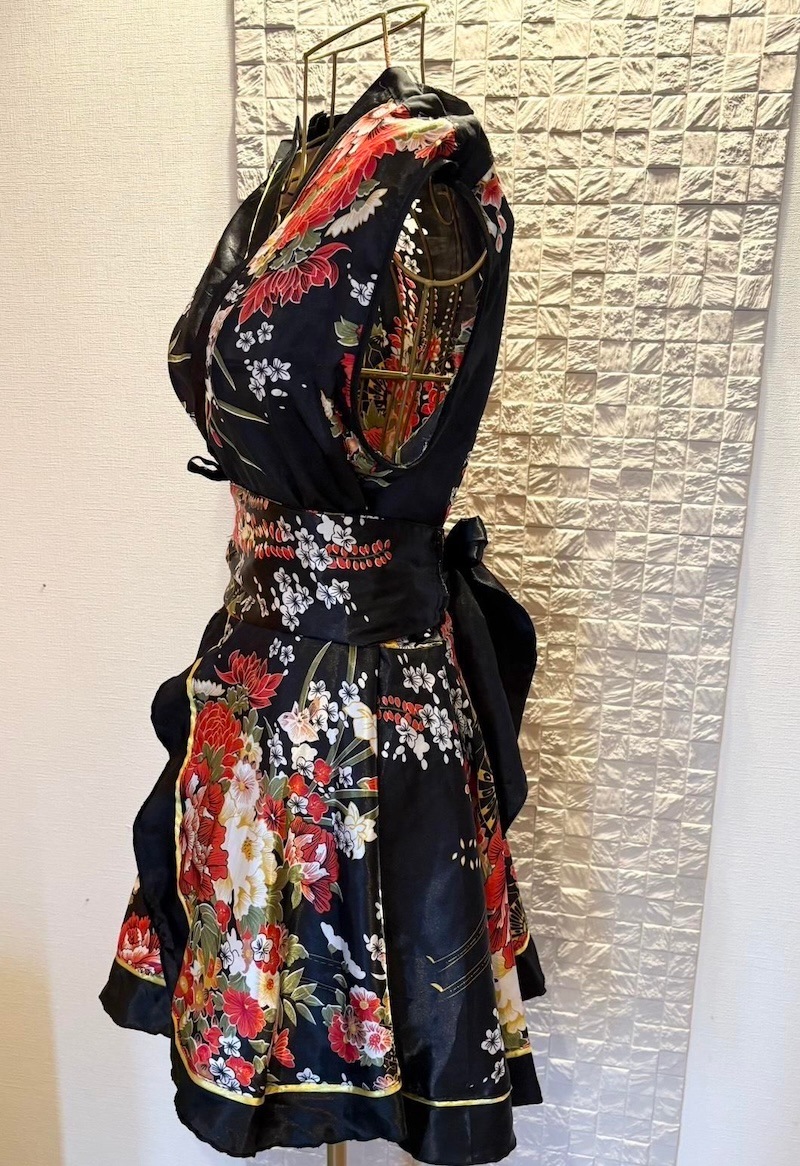 着物ドレスチェンジ by手品屋