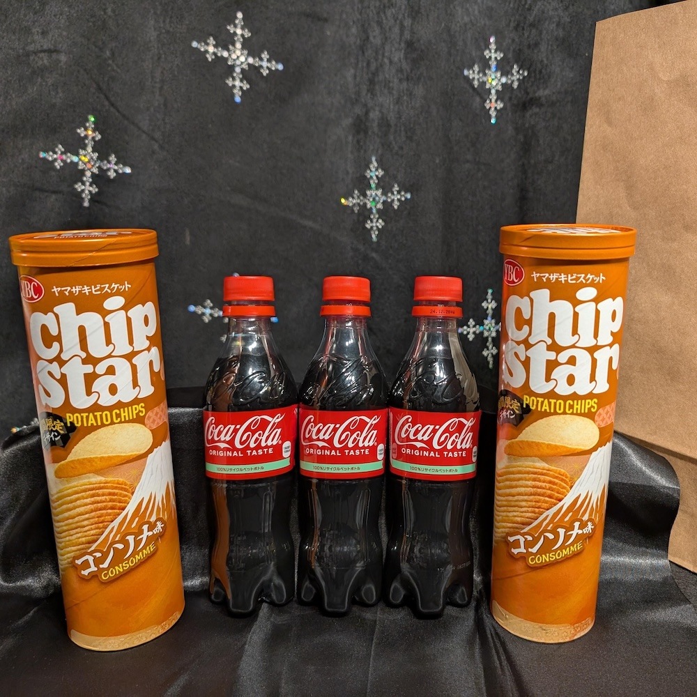 プロダクションペットボトル (コーラ) & ポテトチップス