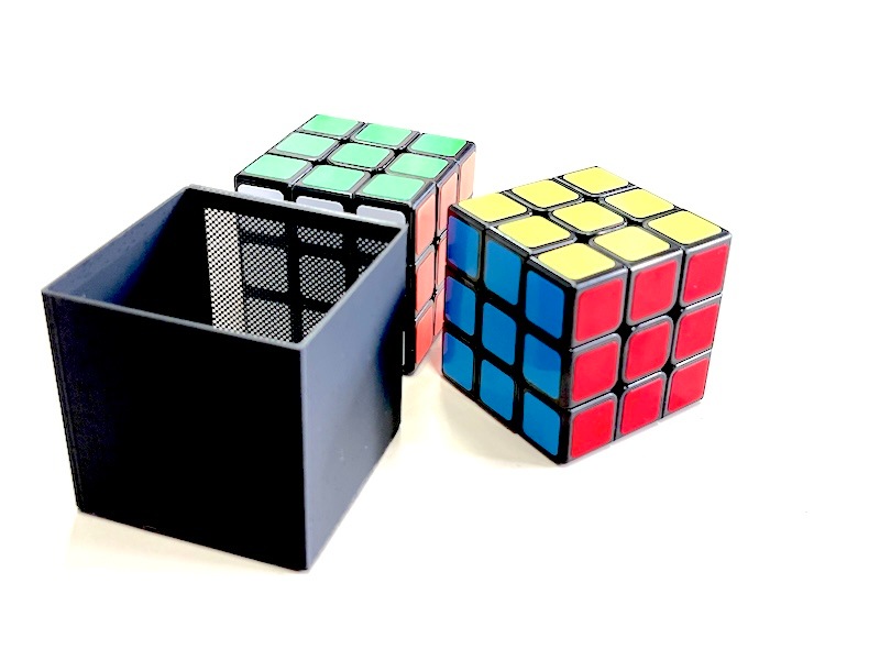 WOW CUBE2 by Masuda & Syouma