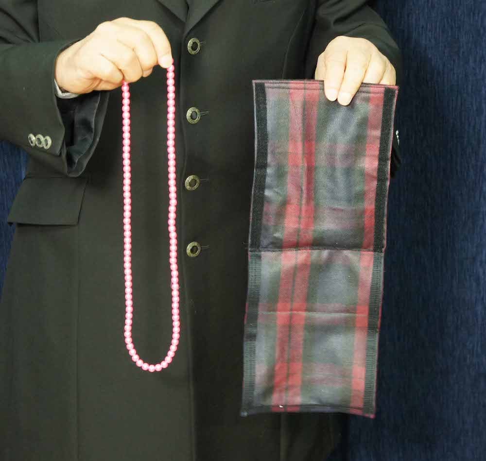 パールシェーカー&真珠の首飾り