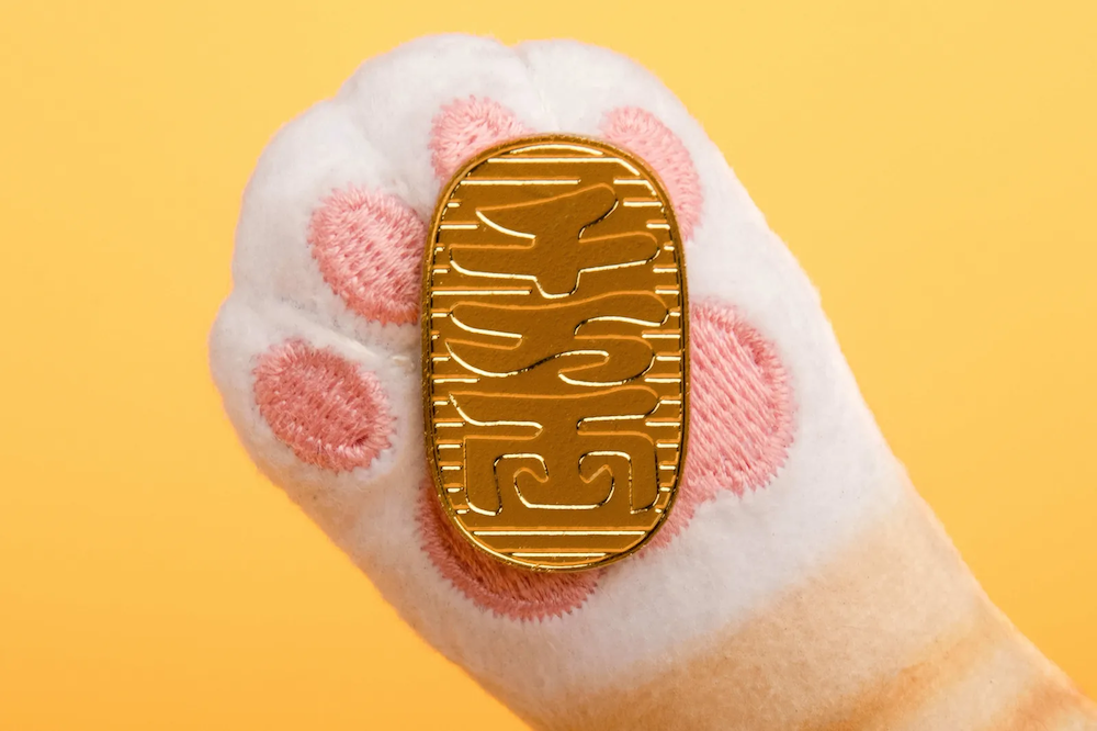 CAT BURGLAR by Hanson Chien