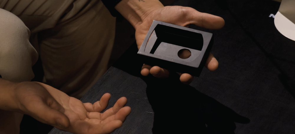 ブラック・ホール  Black Hole by PH マジック　手品 Black Hole by PH ｜全商品一覧や手品グッズ揃うマジック